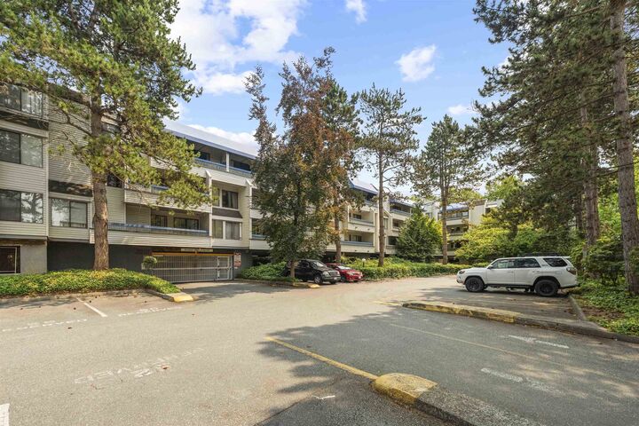 Property Photo:  5800 Cooney Road 302  BC V6X 3A8 