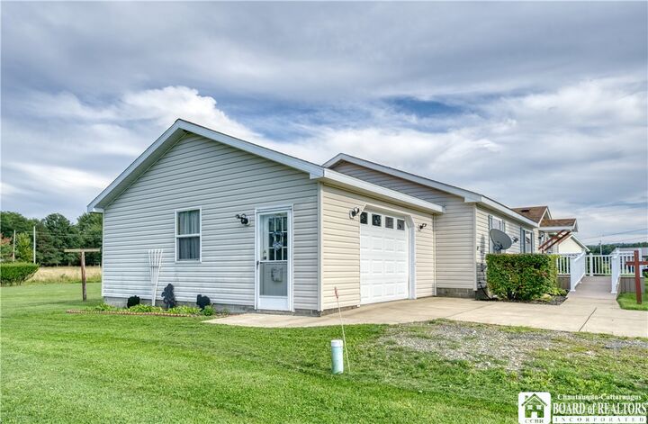 Property Photo:  10 Haywood Drive  NY 14716 