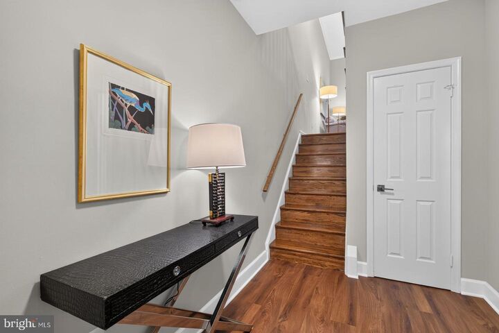 Property Photo: 2413 S 9th Street S VA 22204