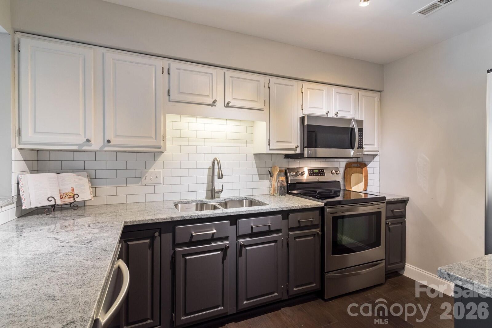 Property Photo: 5001 Sharon Road C NC 28210