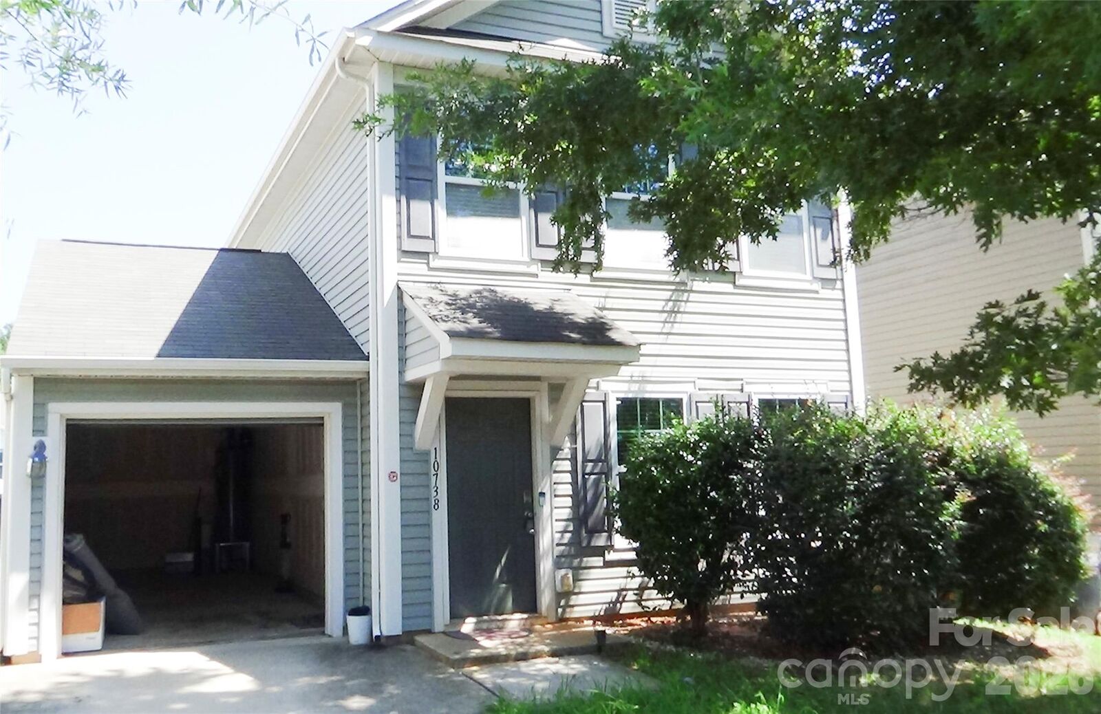 Property Photo:  10738 Derryrush Drive  NC 28213 