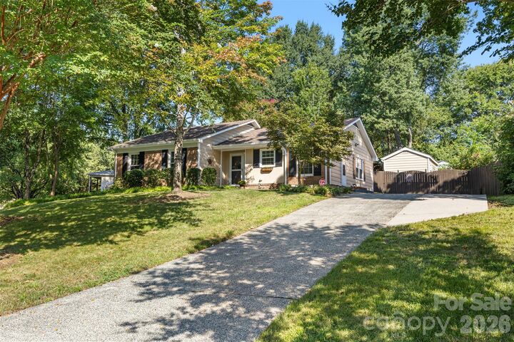 Property Photo:  11714 Painted Tree Road  NC 28226 