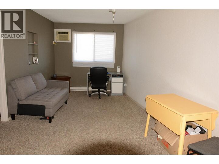 Property Photo:  555 Dalgleish Drive 401  BC V2C 6C7 