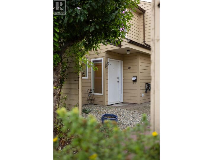 Property Photo: 5300 25 Avenue 20 BC V1T 6R4