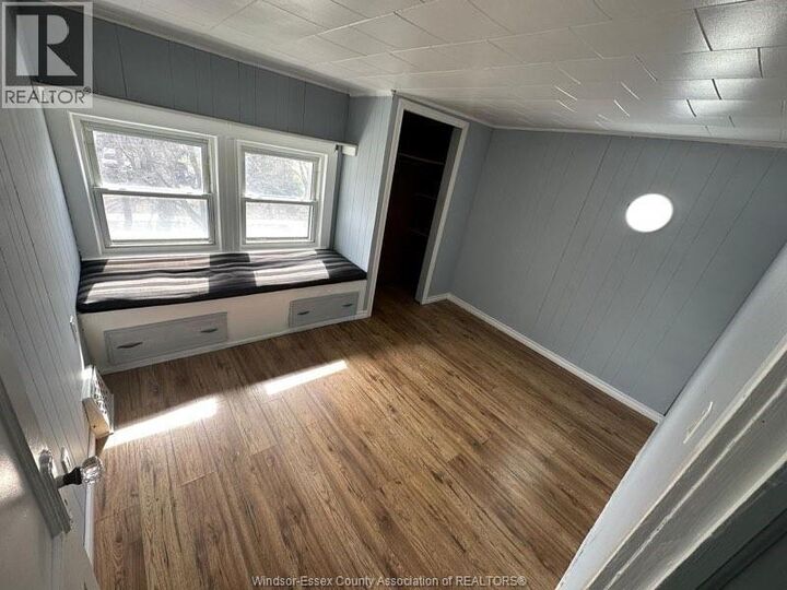 Property Photo:  328 John B Avenue  ON N9C 3G2 