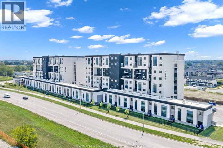 Property Photo:  4300 Laurier Parkway 479  ON N9H 0R1 