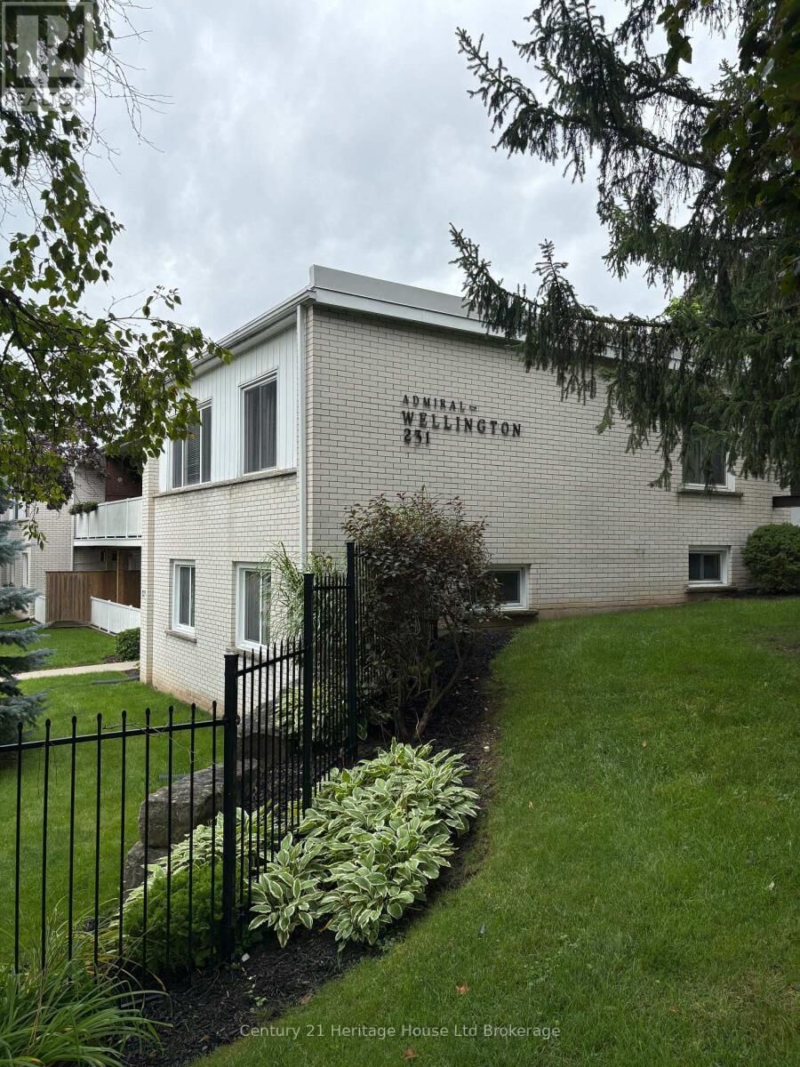 Property Photo: 231 Wellington Street North ON N4S 6S1