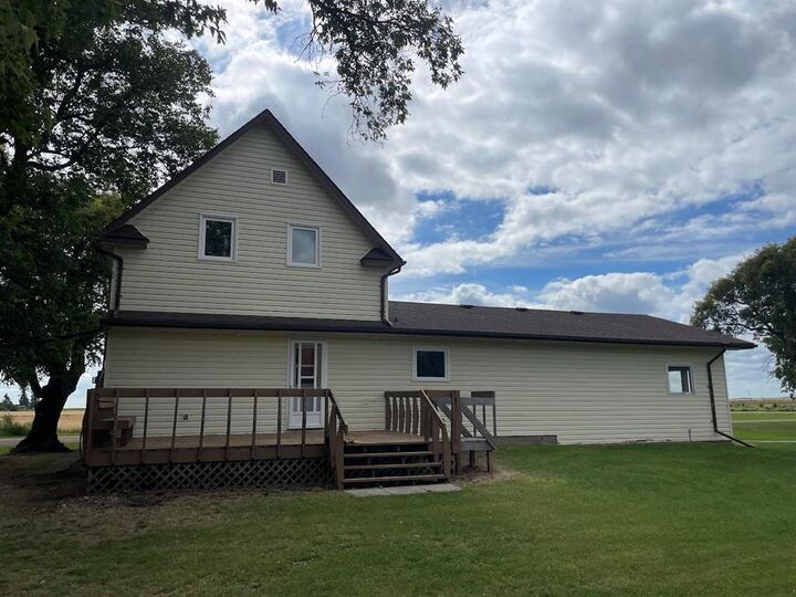 Property Photo:  9 2nd Franklin Mb Street  MB R0J 0S0 
