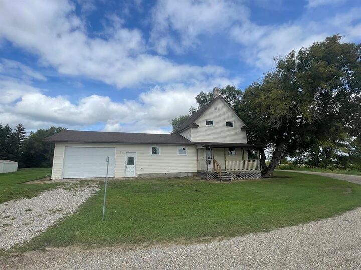 Property Photo: 9 2nd Street Franklin Mb Street MB R0J 0S0