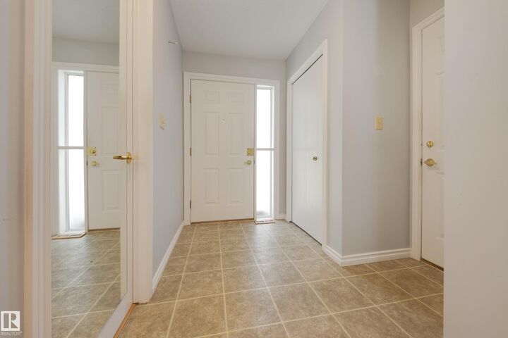 Property Photo:  9704 165 Street NW 6  AB T5P 4W4 
