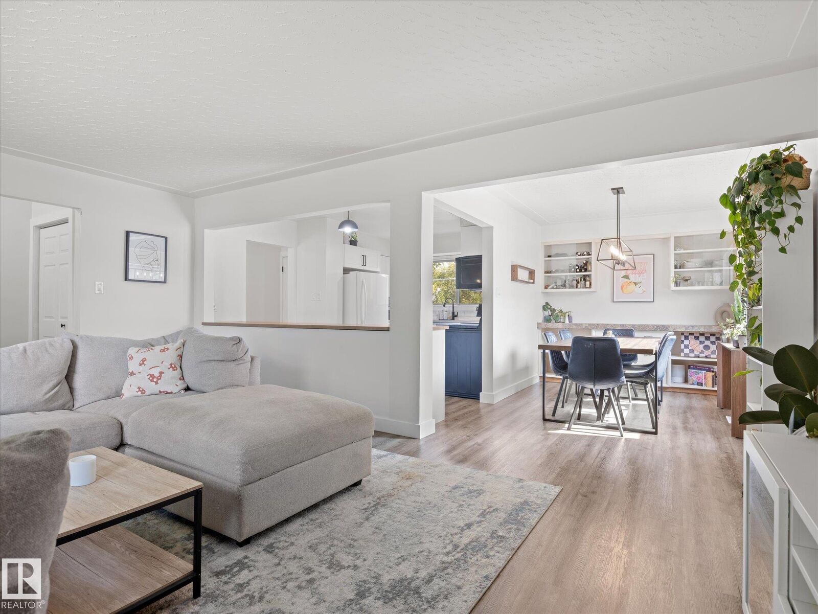 Property Photo:  8905 157 Street NW  AB T5R 2A6 