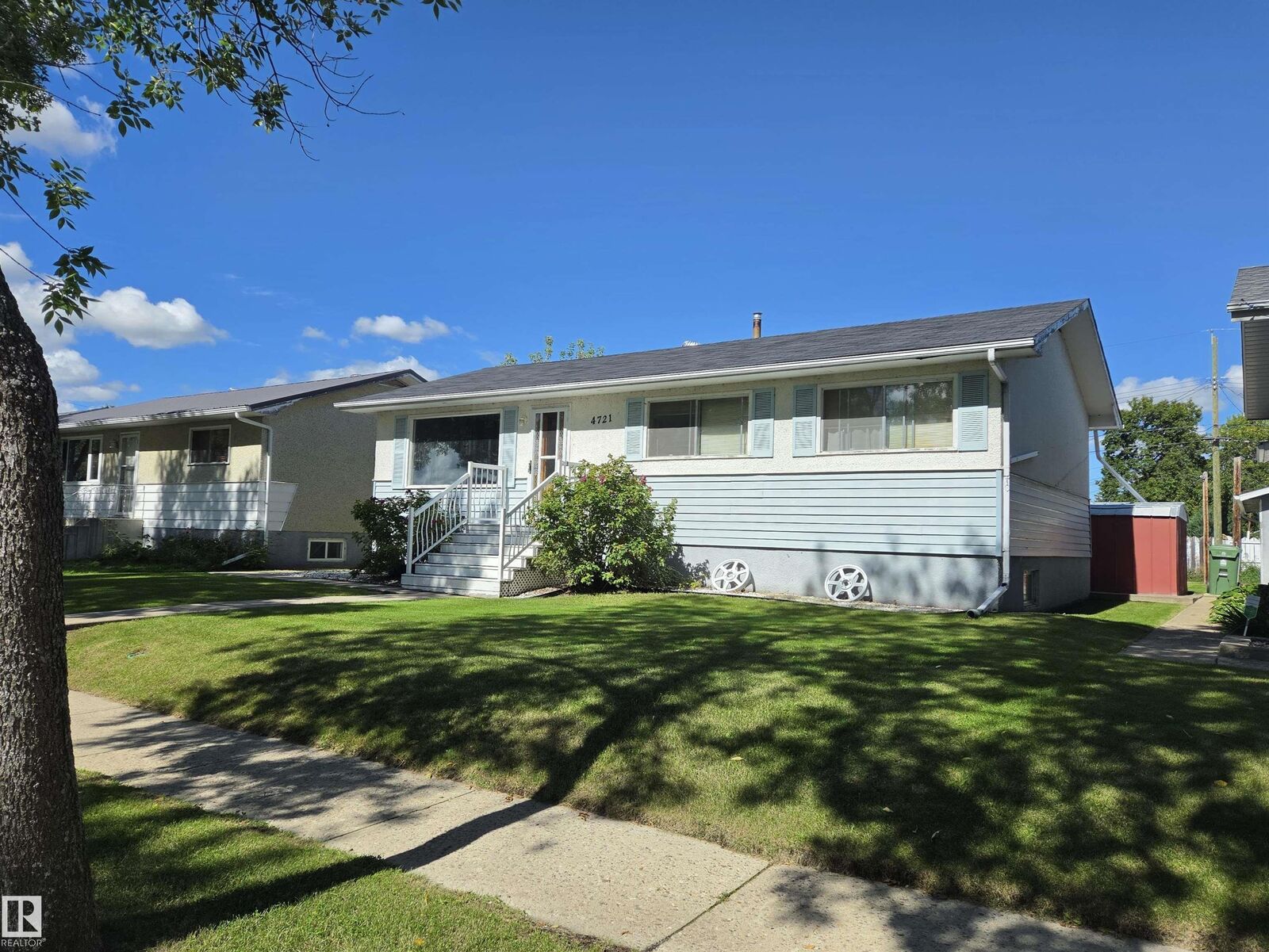 Property Photo: 4721 44 Ave AB T9N 1N8