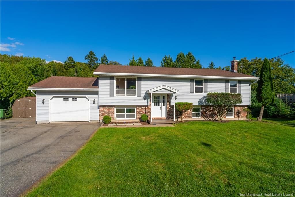 Property Photo:  13 Jasper Drive  NB E2E 4Y3 