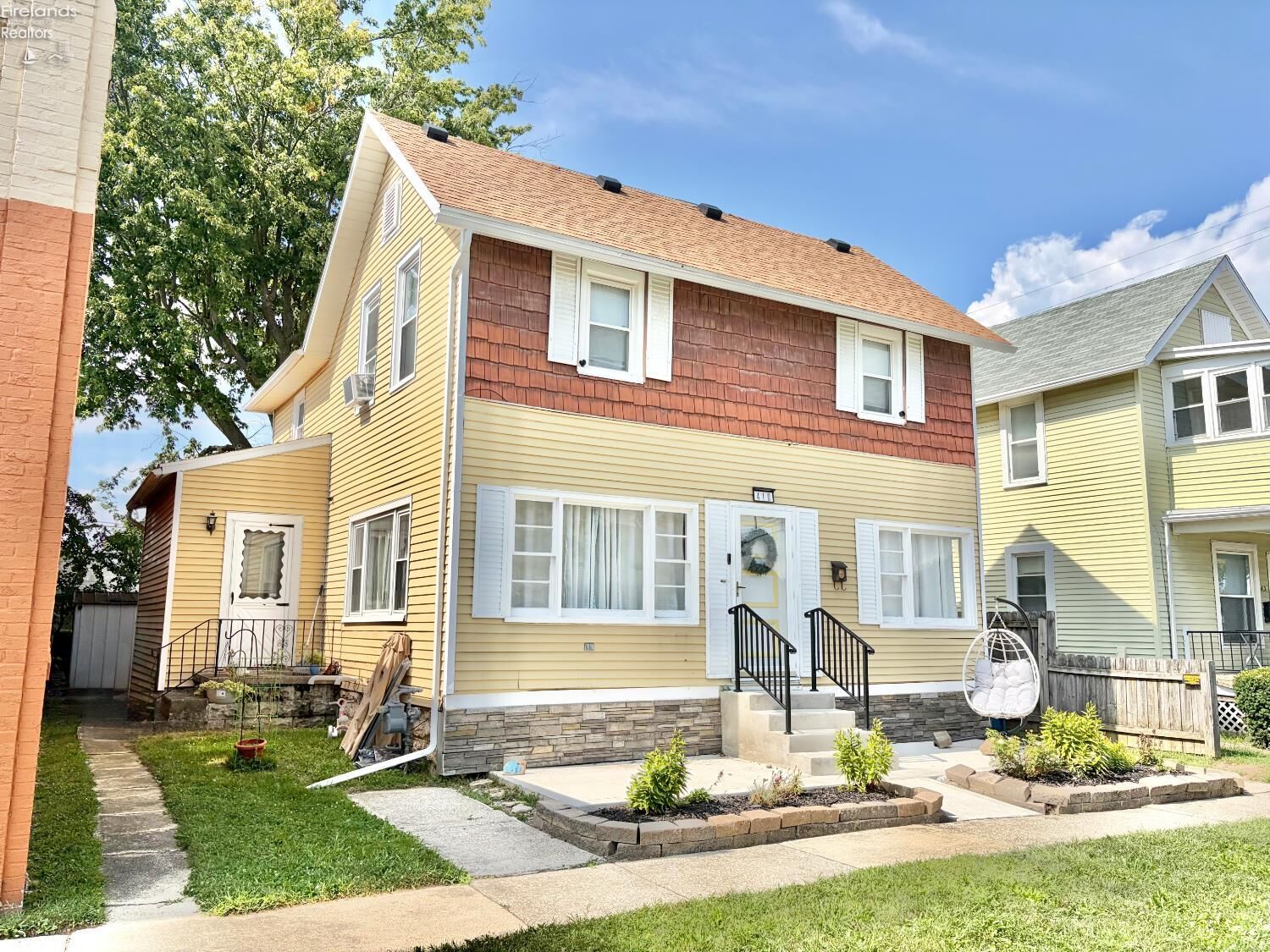 Property Photo:  410 N Wood Street  OH 43420 