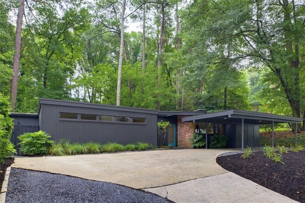 Property Photo:  751 Briar Park Court NE  GA 30306 