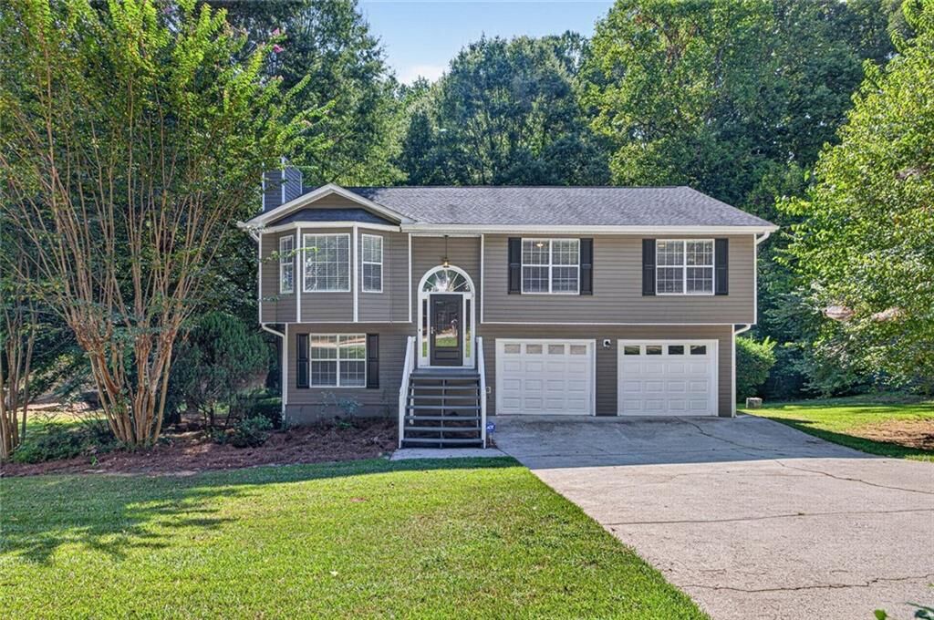 Property Photo: 5450 Bushnell Court GA 30542