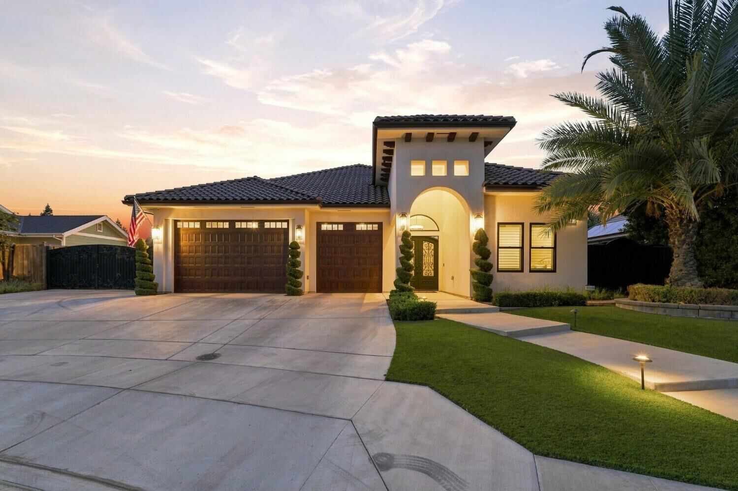 Property Photo:  2553 21st Avenue  CA 93631 