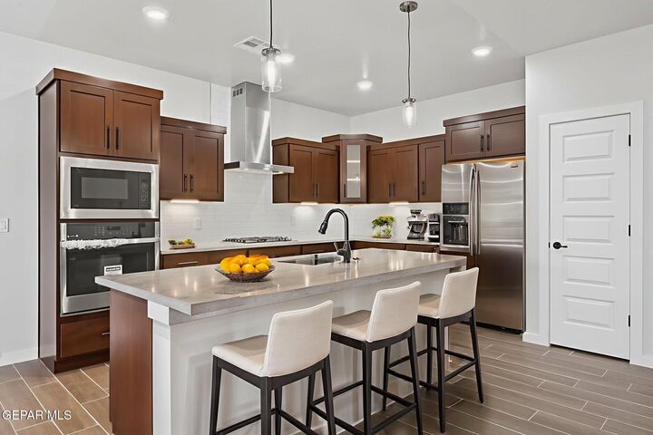 Property Photo:  1814 Kelsey Davis Avenue  TX 79928 
