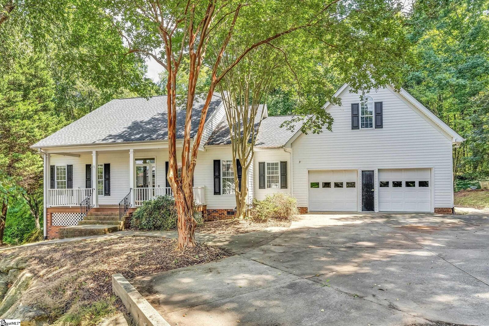 Property Photo: 416 Beckenham Lane SC 29609