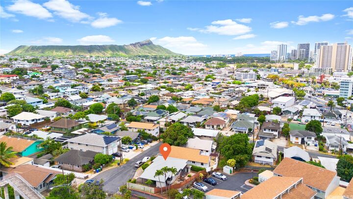 Property Photo:  1018 2nd Avenue  HI 96816 