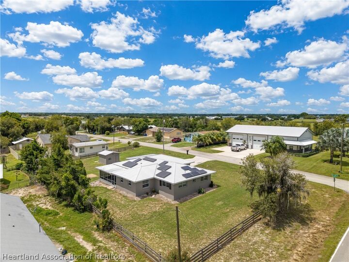 Property Photo: 4 Mia Casa Lane FL 33852