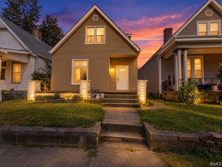 Property Photo:  1105 Baker Avenue  IN 47710 