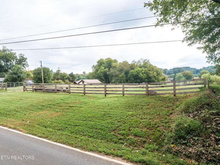 Property Photo:  3706 Holston Hills Rd  TN 37914 