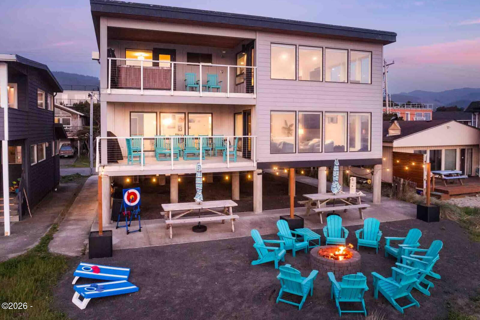 Property Photo:  835 N Pacific Street  OR 97136 