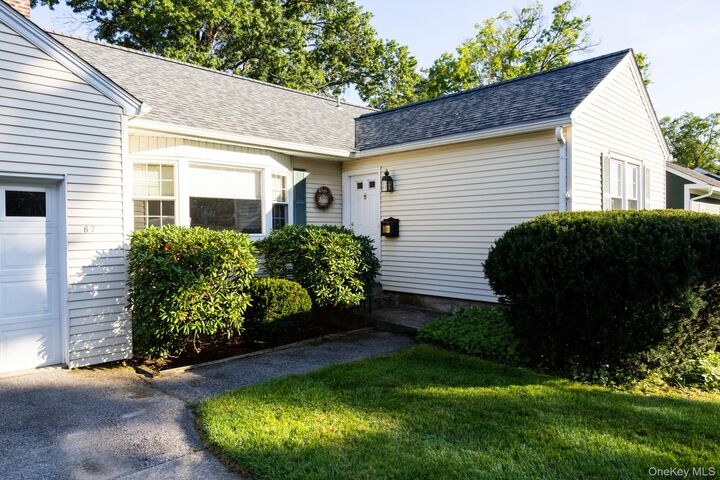 Property Photo:  67 E Willow Street  NY 12508 