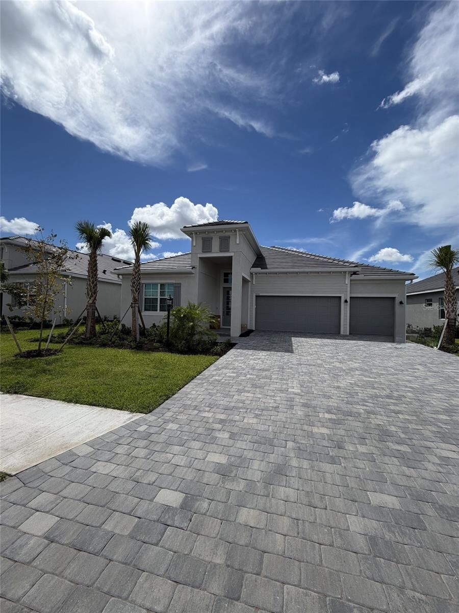 Property Photo: 5930 Mound Key Run FL 34211