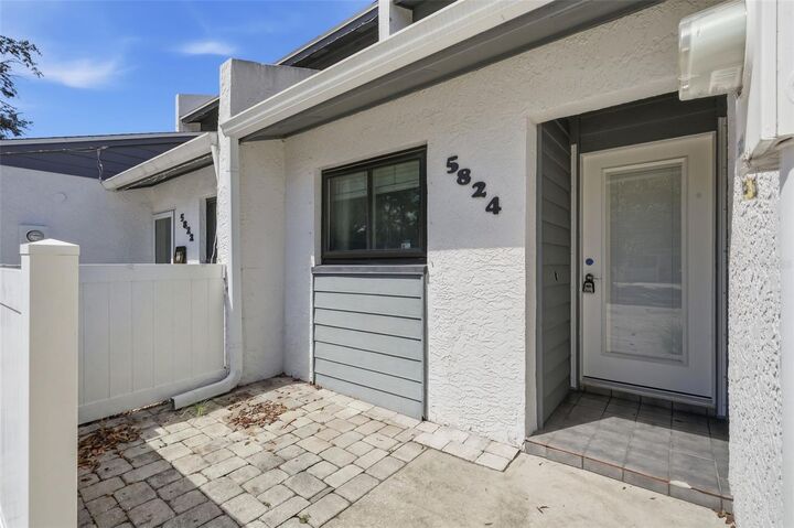 Property Photo: 5824 Idle Forest Place FL 33614