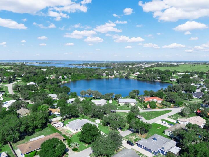 Property Photo: 619 Lake Blue Drive FL 33852