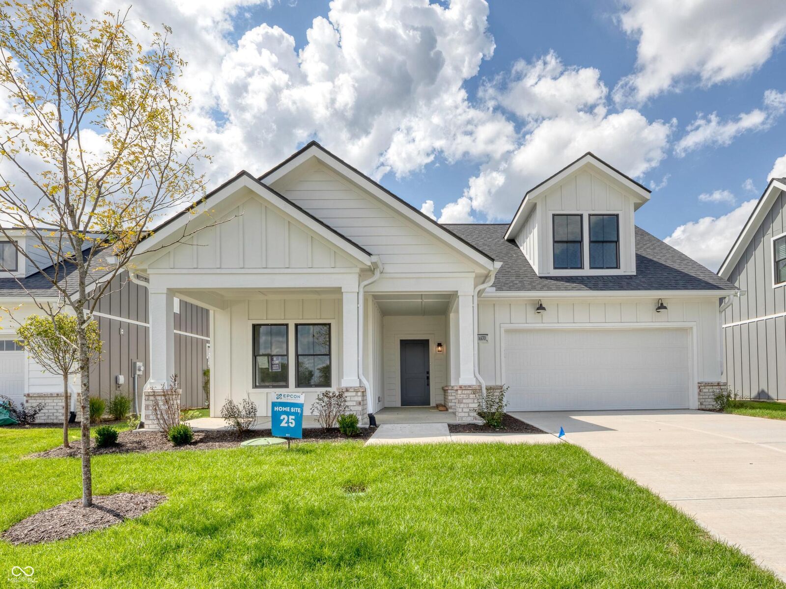 Property Photo:  16170 Canterwood Court  IN 46074 