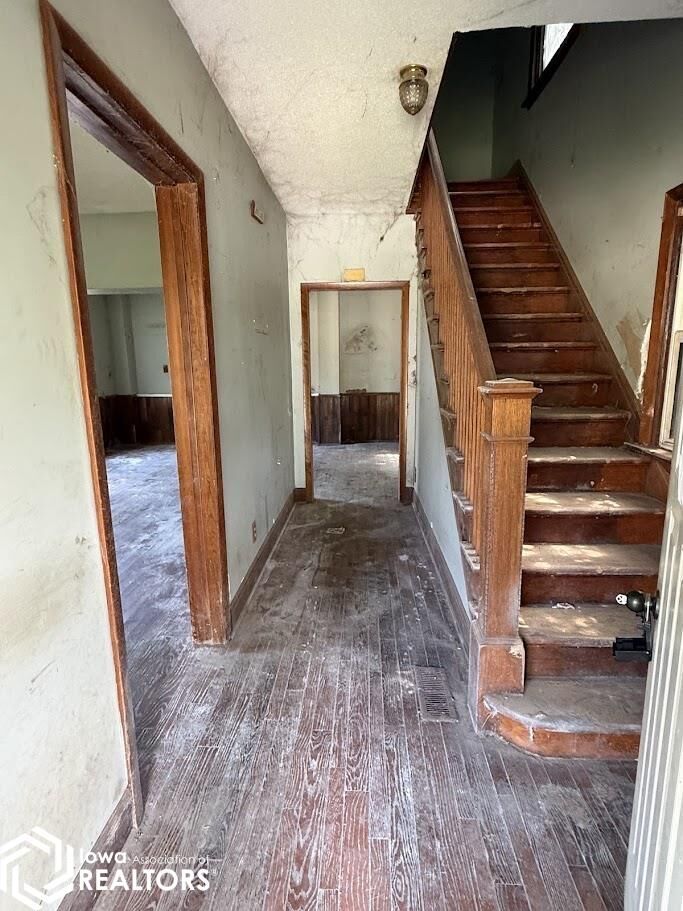 Property Photo:  627 Exchange Street  IA 52632 