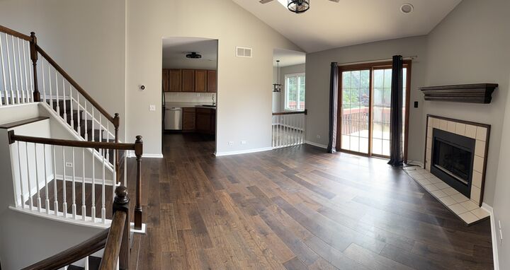 Property Photo:  516 Silver Aspen Circle  IL 60014 