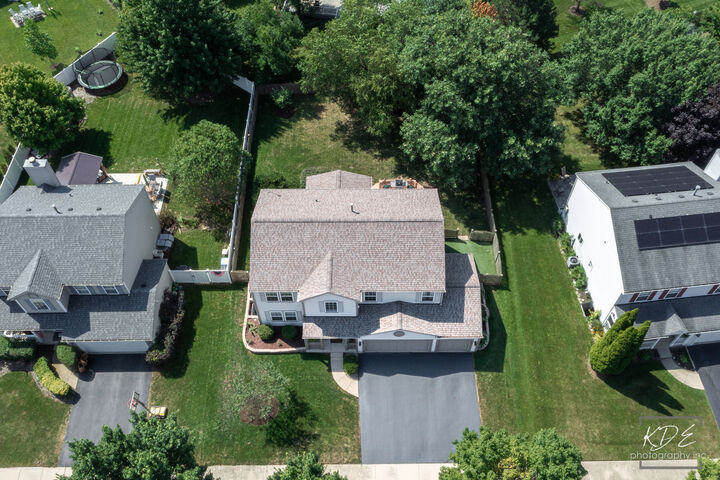 Property Photo:  1829 Thornapple Way  IL 60504 