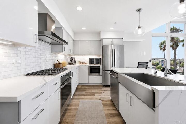 Property Photo:  3030 Jarvis Street 7  CA 92106 