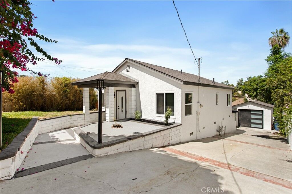 Property Photo:  1451 Volney Drive  CA 90063 