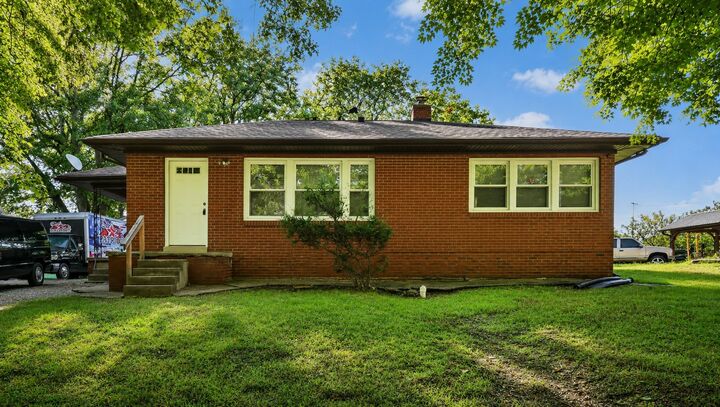 Property Photo:  817 Rockwood Hts 1  TN 37040 