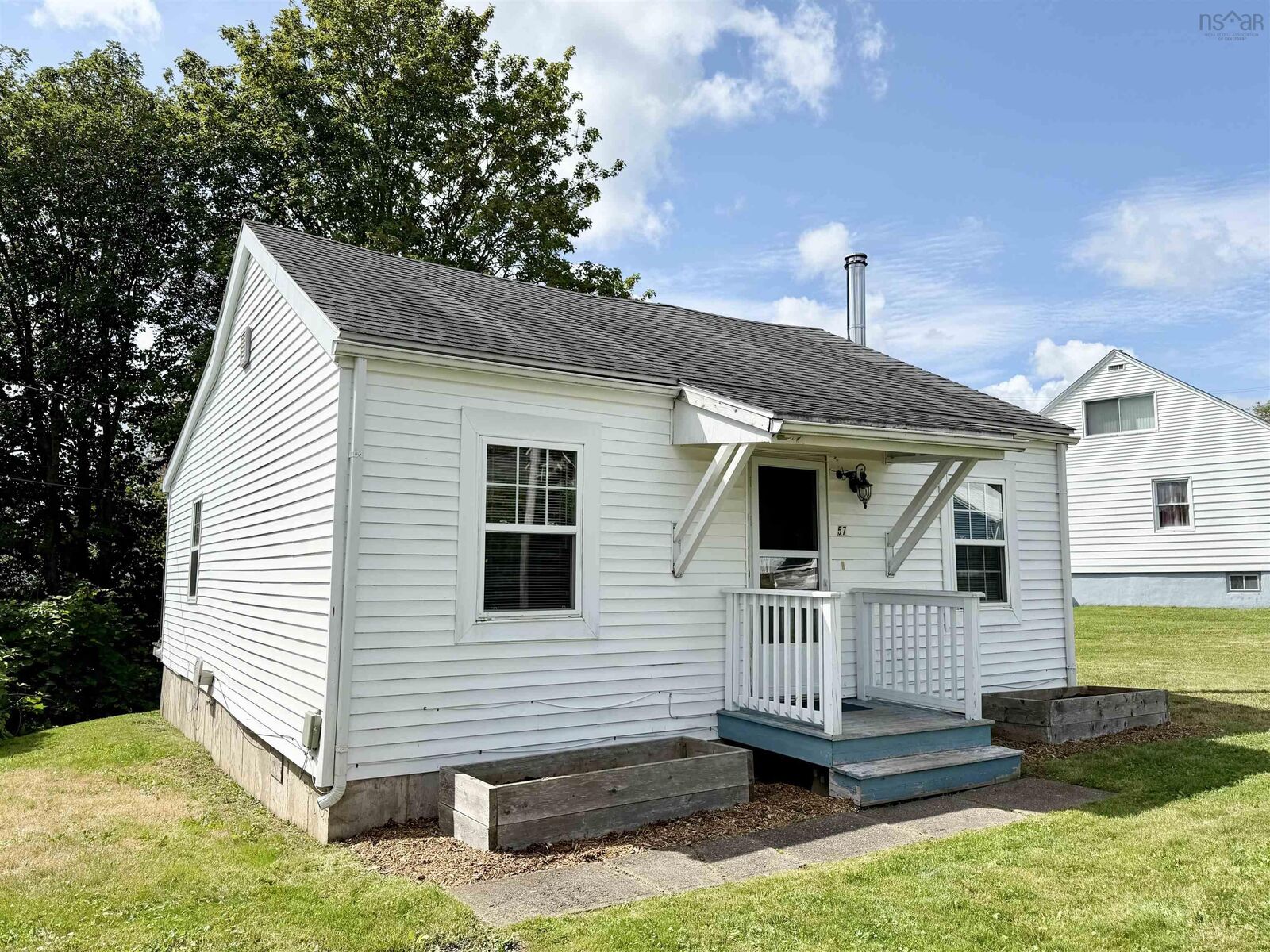 Property Photo: 57 Cedar Street NS B0K 1H0