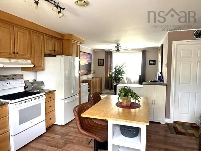Property Photo:  205 Clements Street  NS B0T 1W0 