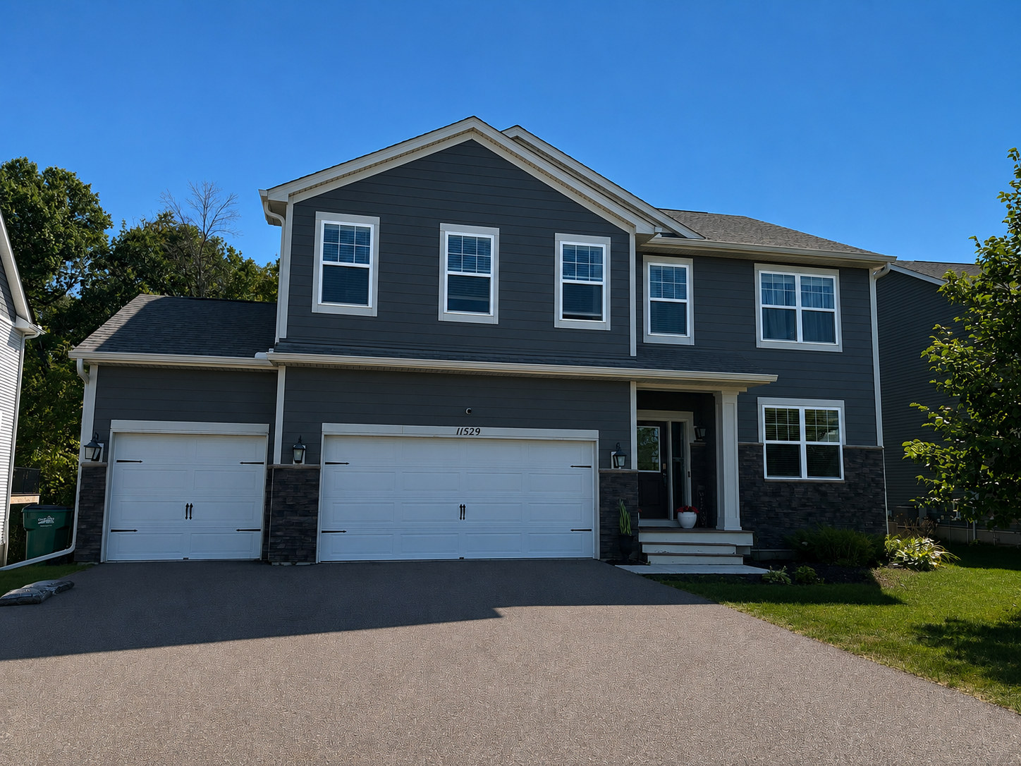 Property Photo:  11529 Pineridge Way N  MN 55327 