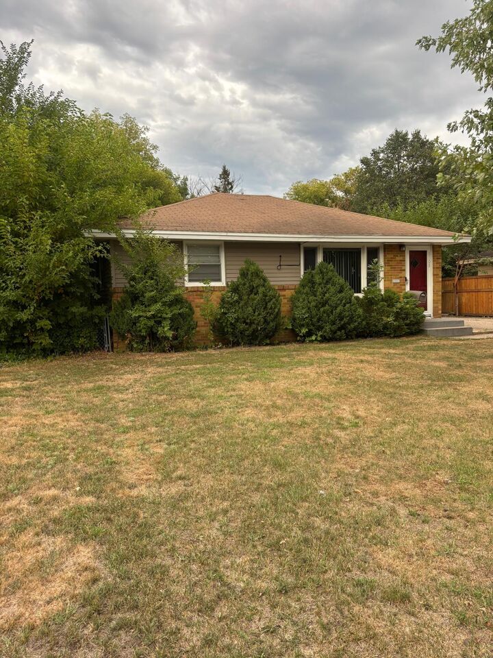 Property Photo:  6108 Hampshire Avenue N  MN 55428 