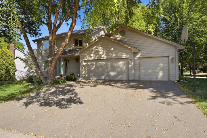 Property Photo:  18997 Nature Lane  MN 55346 