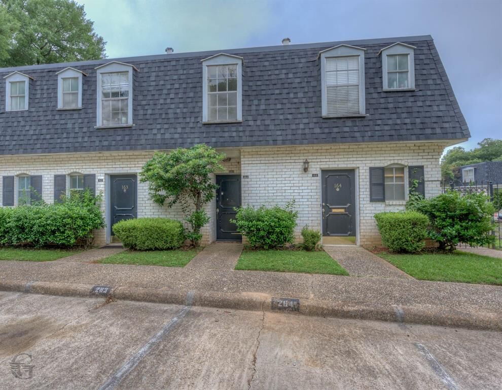 Property Photo: 3730 Fairfield Avenue 263 LA 71104