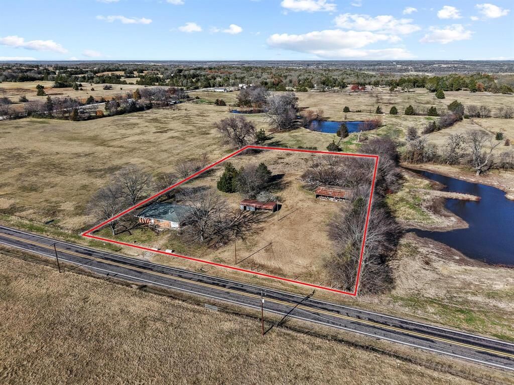 Property Photo:  3467 E Fm 120  TX 75021 