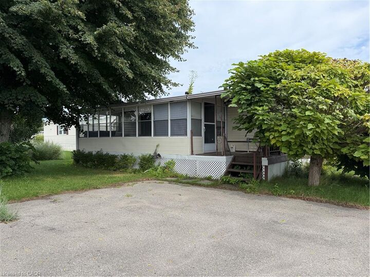 Property Photo:  92 Clubhouse Road 35  ON N0E 1T0 