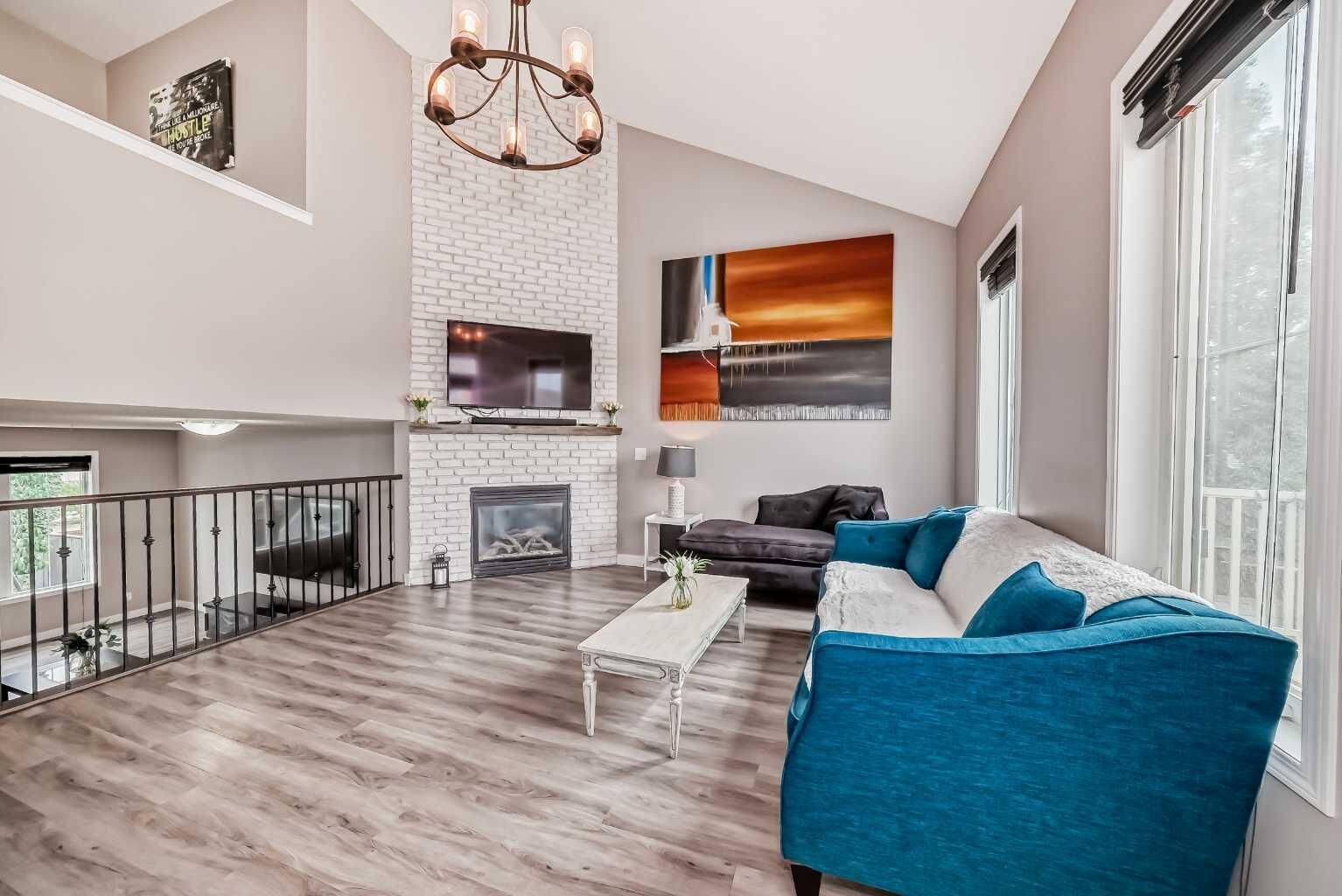 Property Photo:  1068 Windhaven Close SW  AB T4B 0T9 