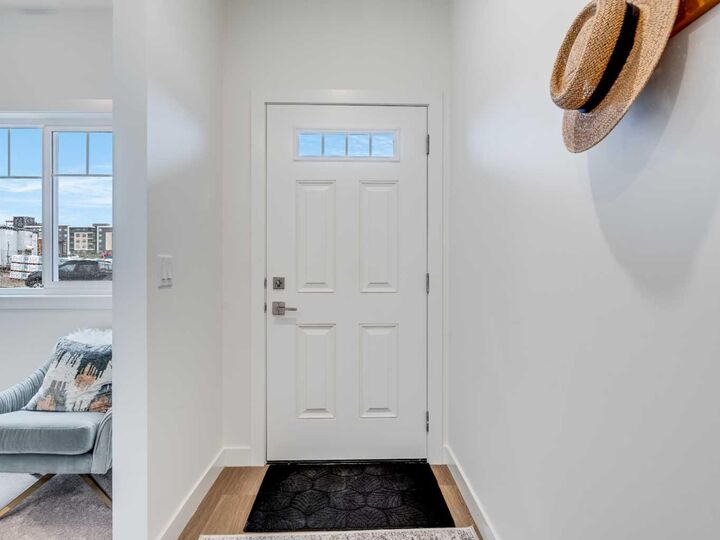 Property Photo:  2223 81st Street SW  AB T3H 3V8 