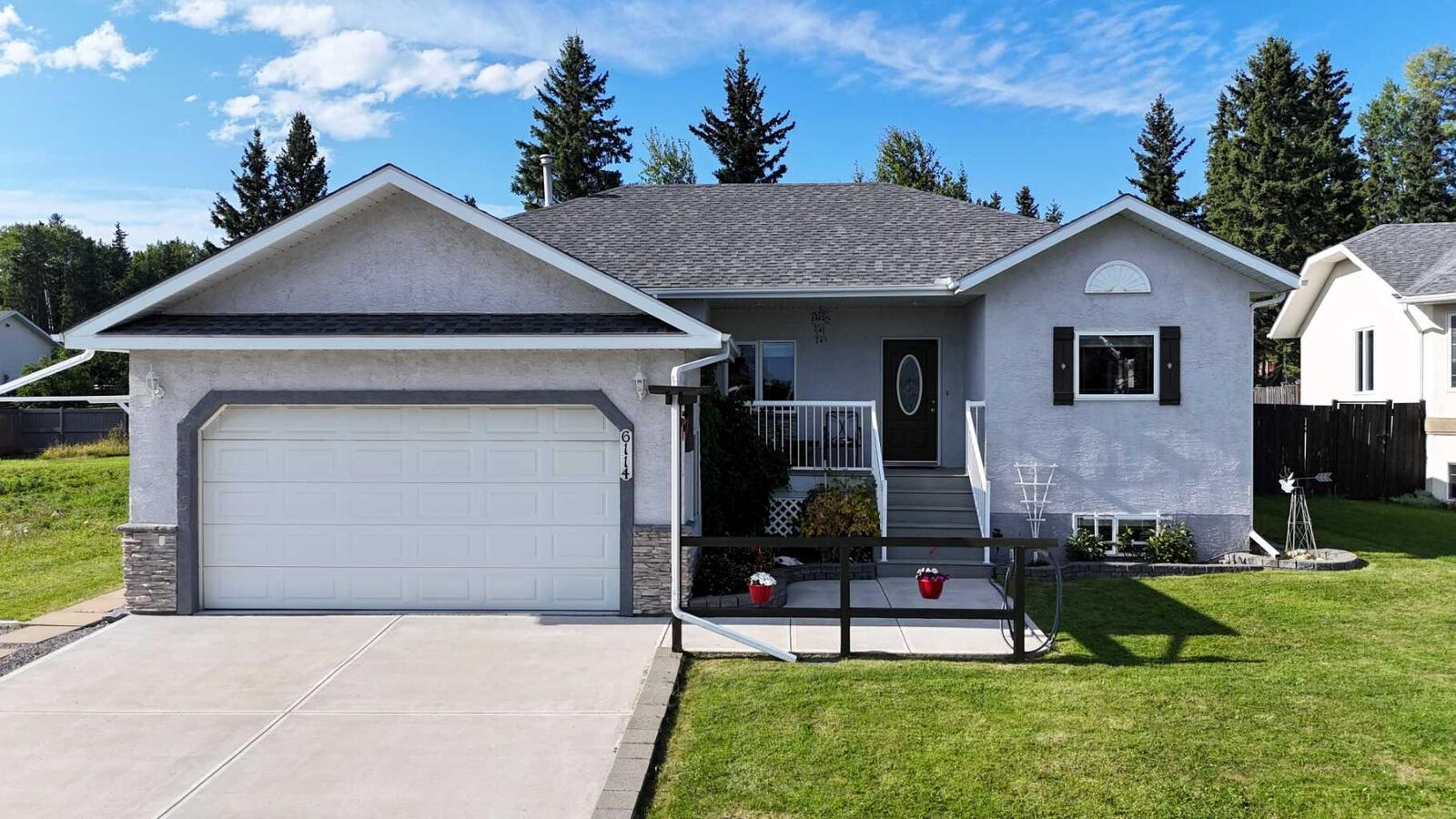 Property Photo:  6114 11 Avenue  AB T7E 1Y8 